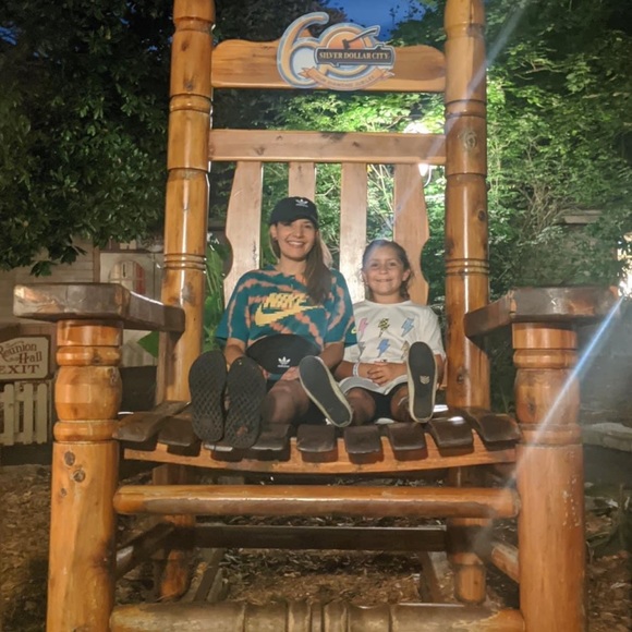 Nike - Picture 4 of 4